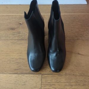 Zara Black Leather Heeled Chelsea Boots